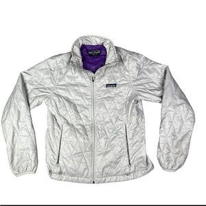 Searching for Patagonia Nano Puff in great condition in the color FOG.